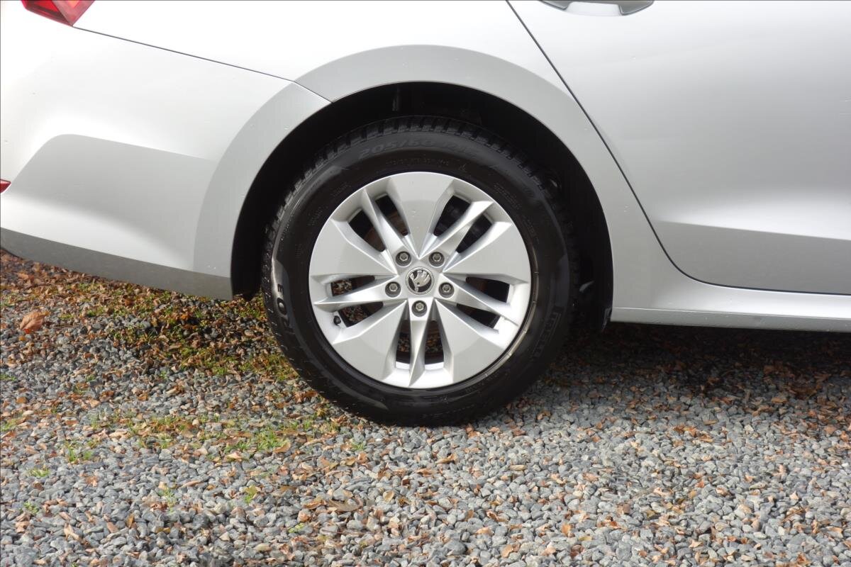 Škoda Octavia Kombi 2,0 l 85 kw