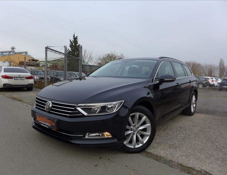 Volkswagen Passat 1