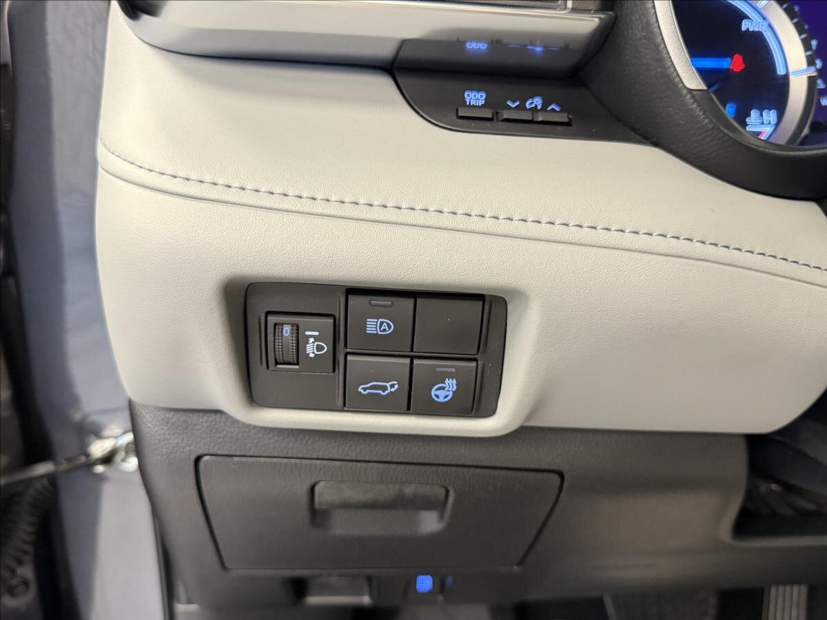 Toyota Highlander SUV / Terénní 2,5 l 140 kw