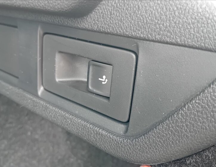 Škoda Octavia Sedan / Limuzína 1,5 l 110 kw