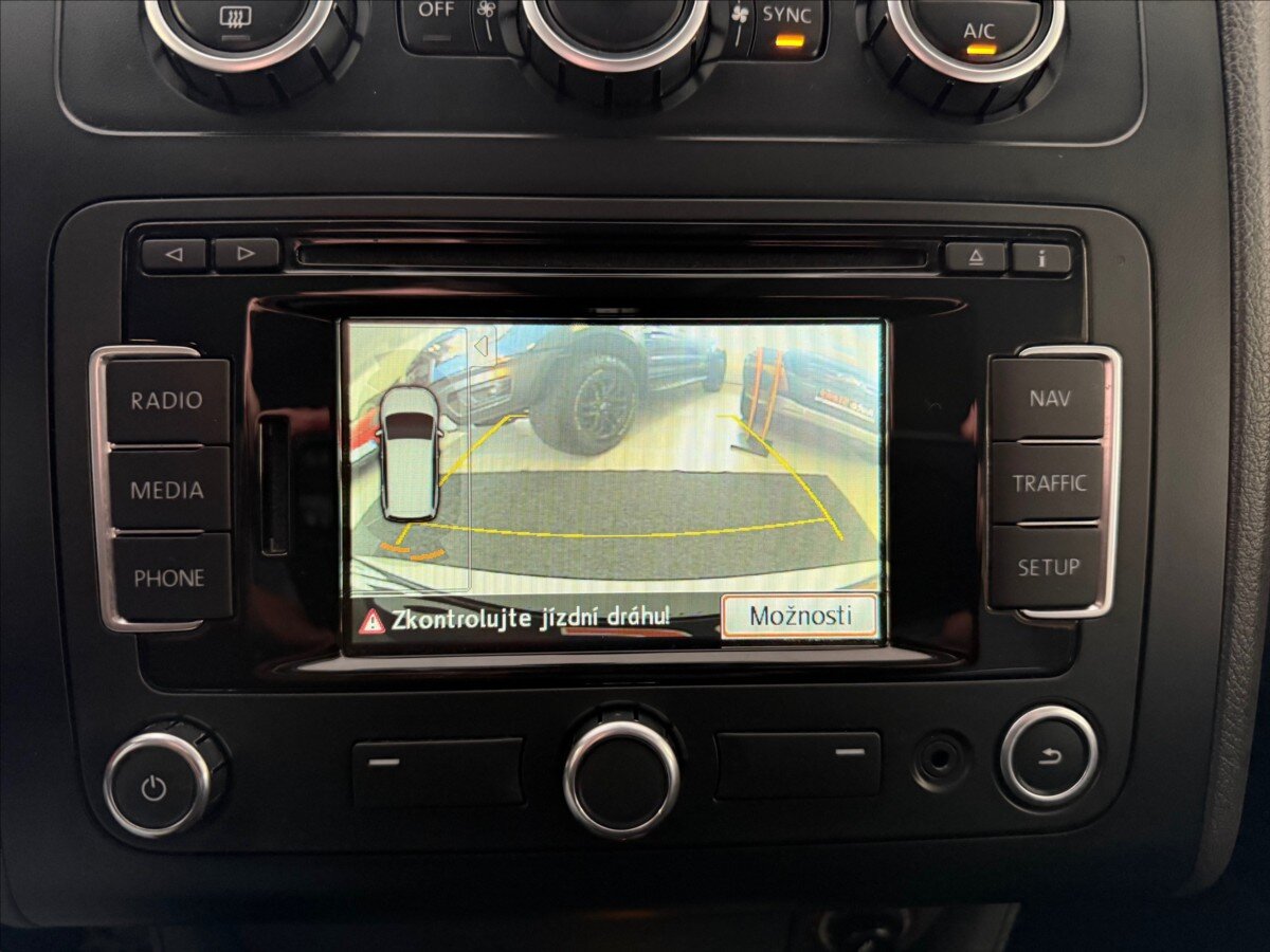 Volkswagen Touran Kombi 1,2 l 77 kw