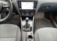 Škoda Octavia 10
