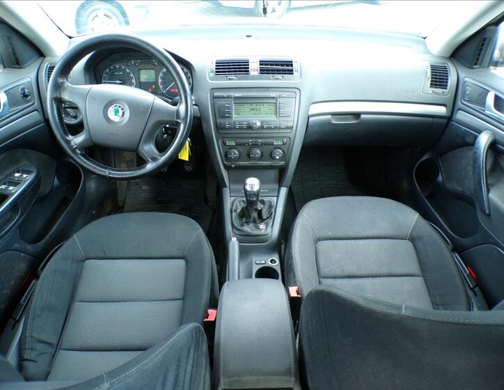 Škoda Octavia Kombi 2,0 l 103 kw