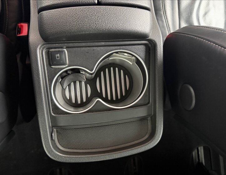 Mercedes-Benz Třídy V MPV 2,1 l 140 kw