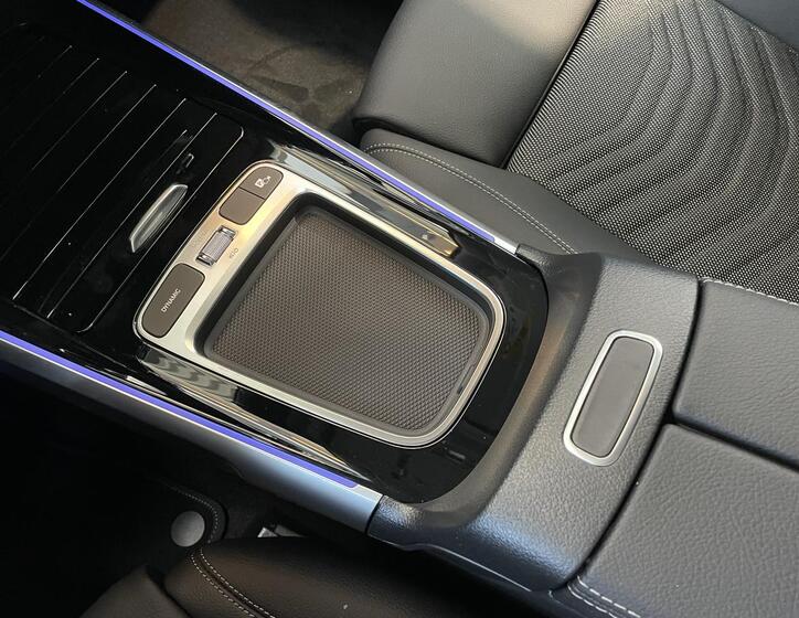 Mercedes-Benz GLB 10