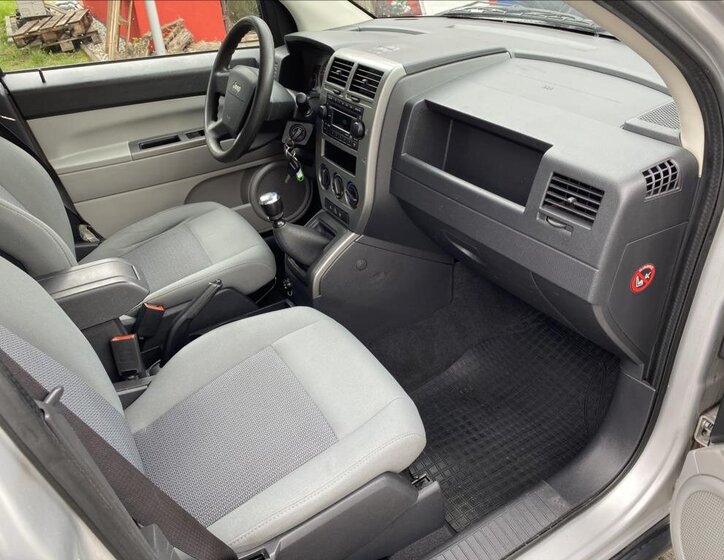 Jeep Compass SUV 2,0 l 103 kw