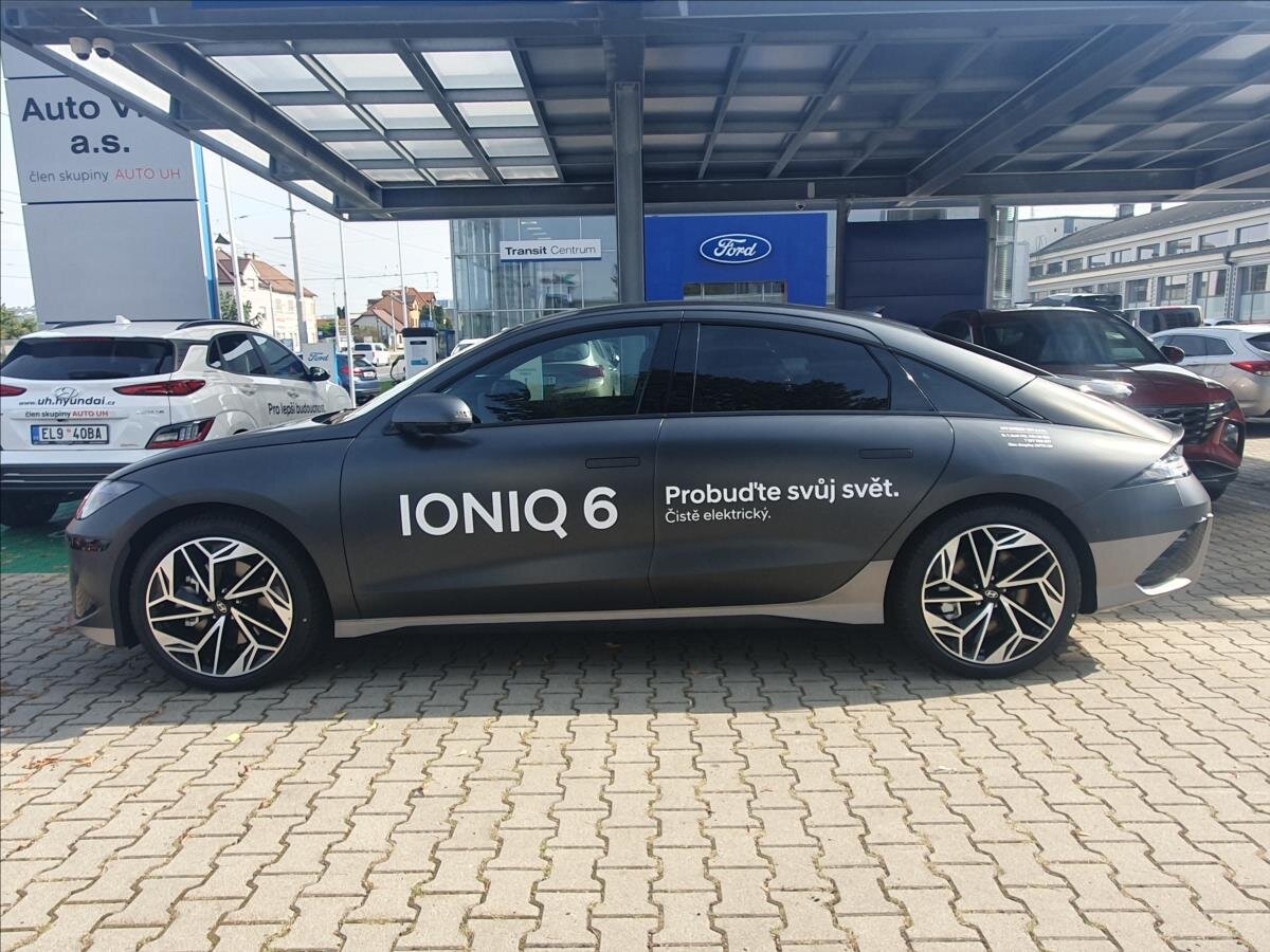 Hyundai Ioniq 6