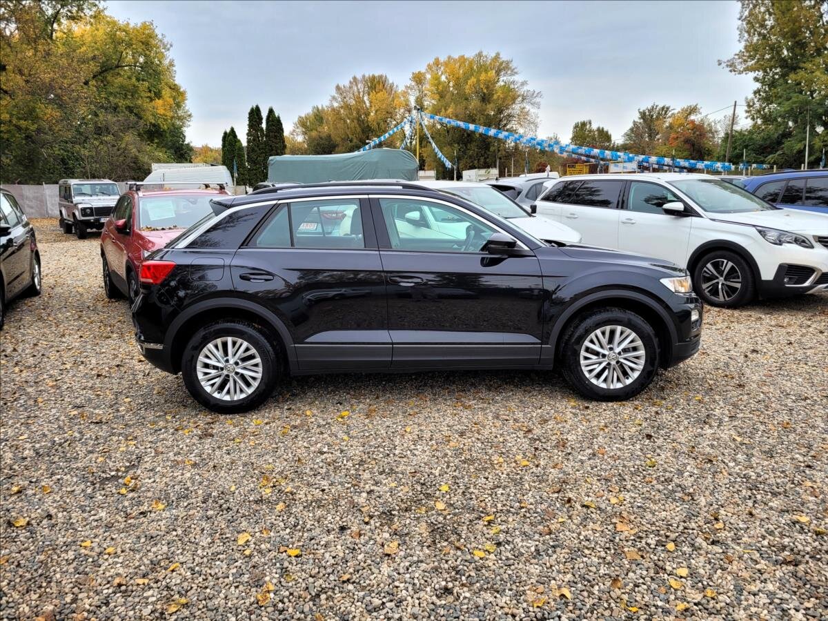 Volkswagen T-Roc SUV / Terénní 999,0 85 kw