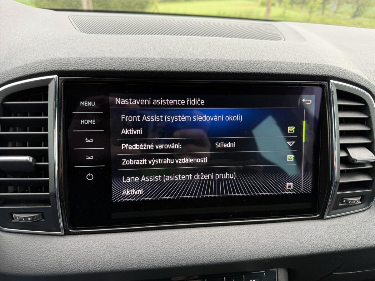 Škoda Karoq SUV / Terénní 2,0 l 140 kw