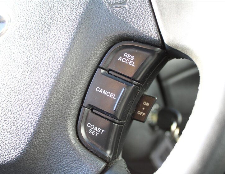 KIA Carens MPV 2,0 l 100 kw