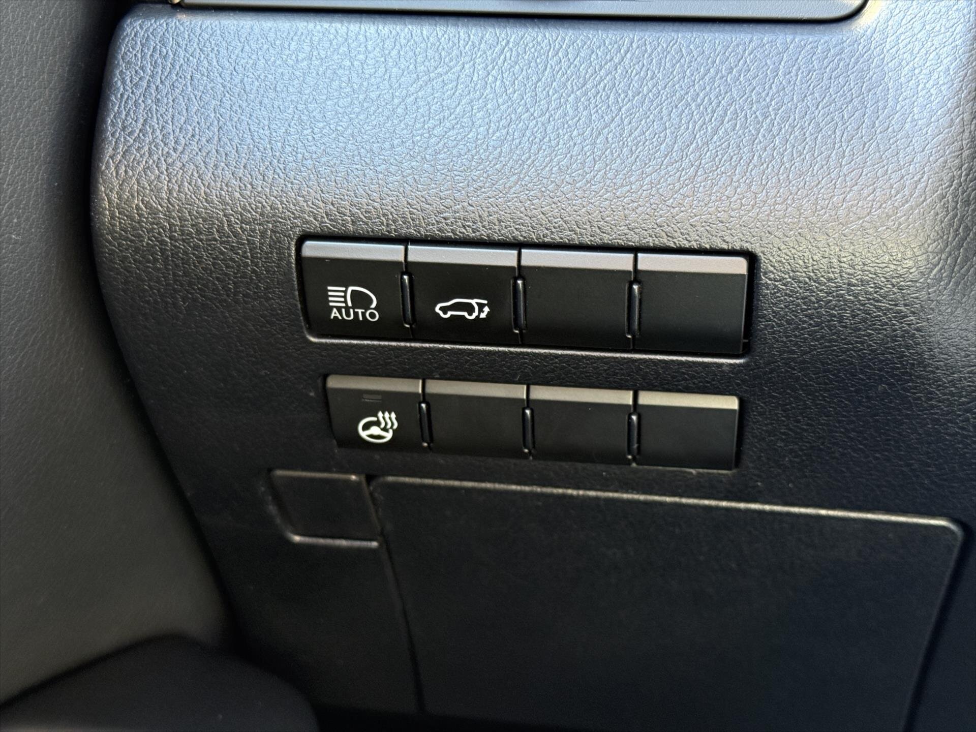 Lexus RX 450h L SUV / Terénní 3,5 l 193 kw