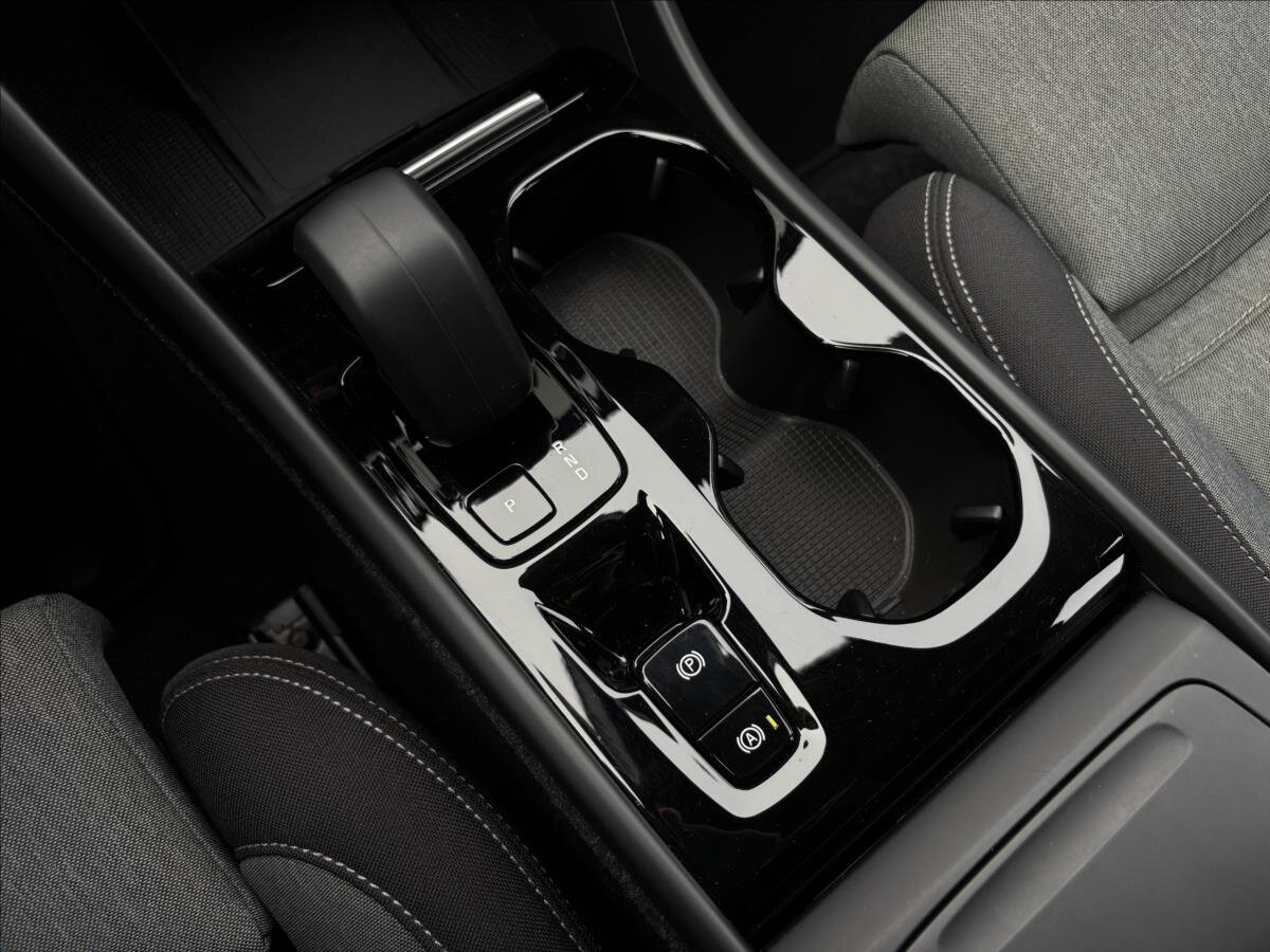 Volvo XC40 Kombi 2,0 l 145 kw