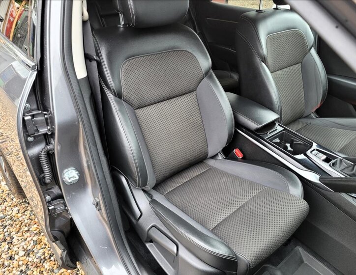 Renault Koleos SUV / Terénní 2,0 l 135 kw