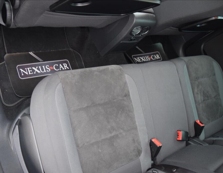 Volkswagen Golf Kombi 1,6 l 77 kw