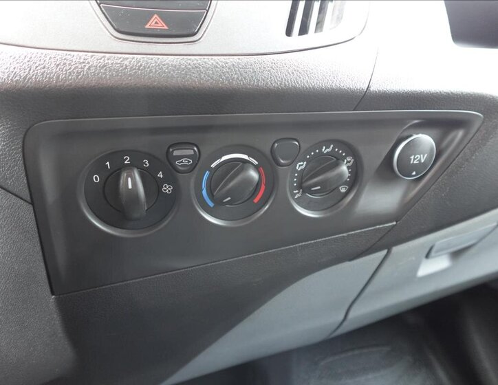 Ford Transit Custom Ostatní 2,0 l 77 kw