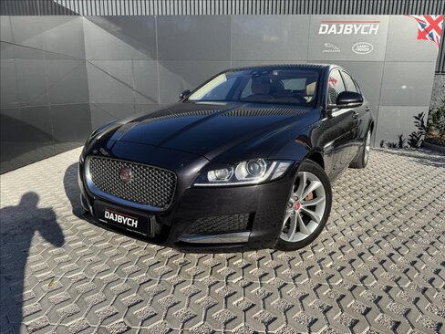 Jaguar XF Sedan / Limuzína 2,0 l 132 kw