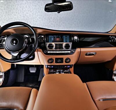 Rolls-Royce Wraith 16