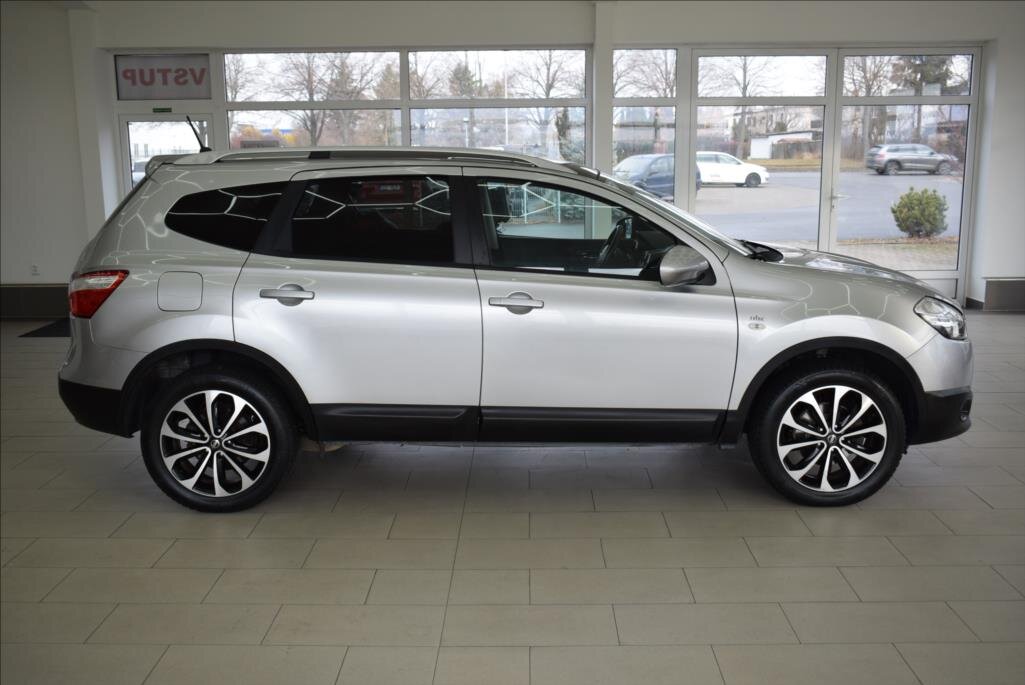 Nissan Qashqai SUV 2,0 l 104 kw