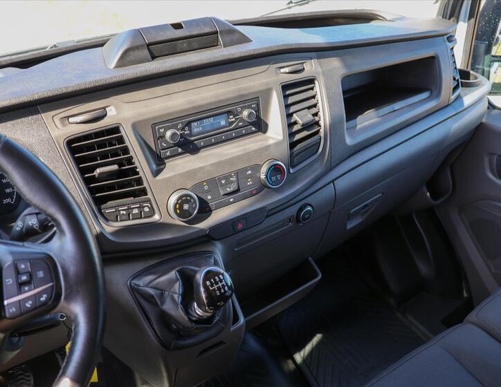 Ford Transit 16