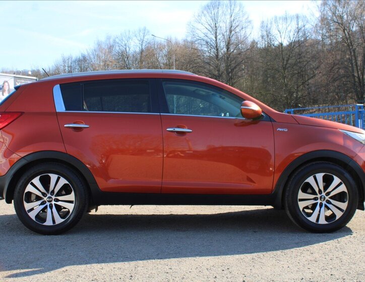 KIA Sportage SUV / Terénní 2,0 l 120 kw