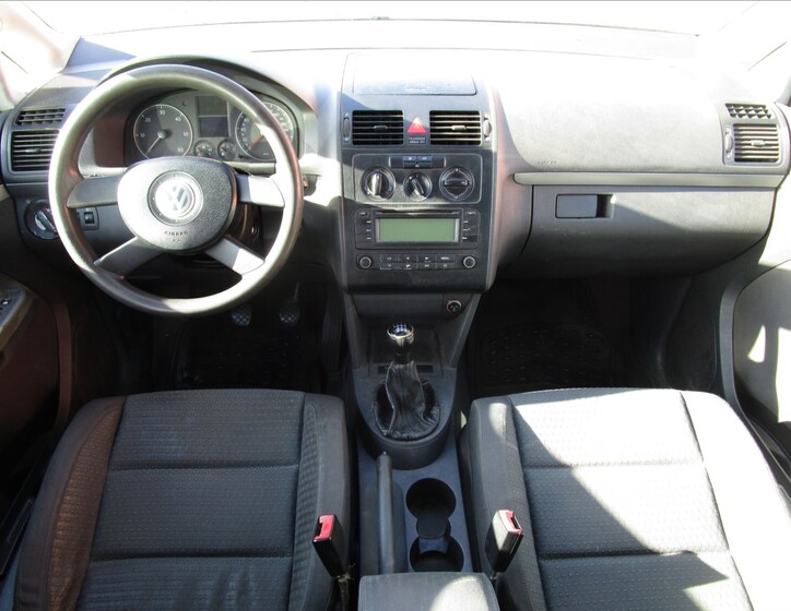 Volkswagen Touran 7