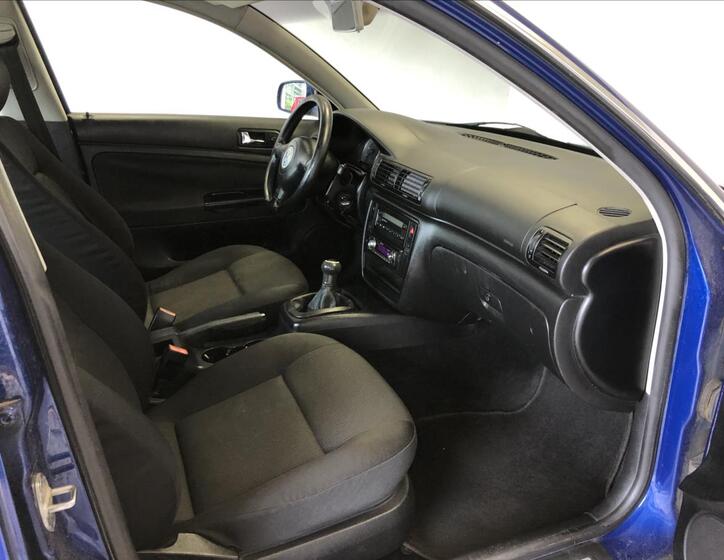 Volkswagen Passat 12