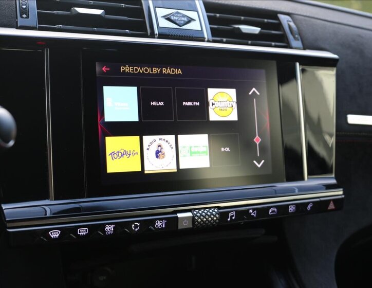 DS Automobiles DS7 Crossback Kombi 2,0 l 130 kw