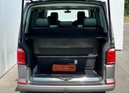 Volkswagen Multivan 14