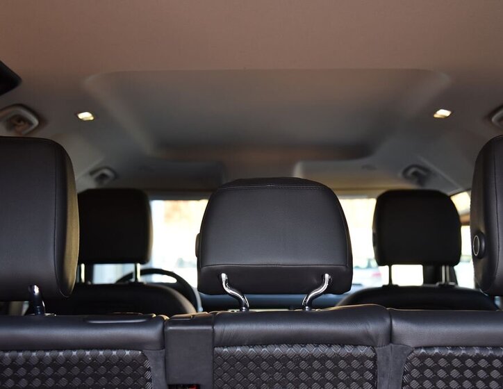 Land Rover Defender SUV 3,0 l 183 kw