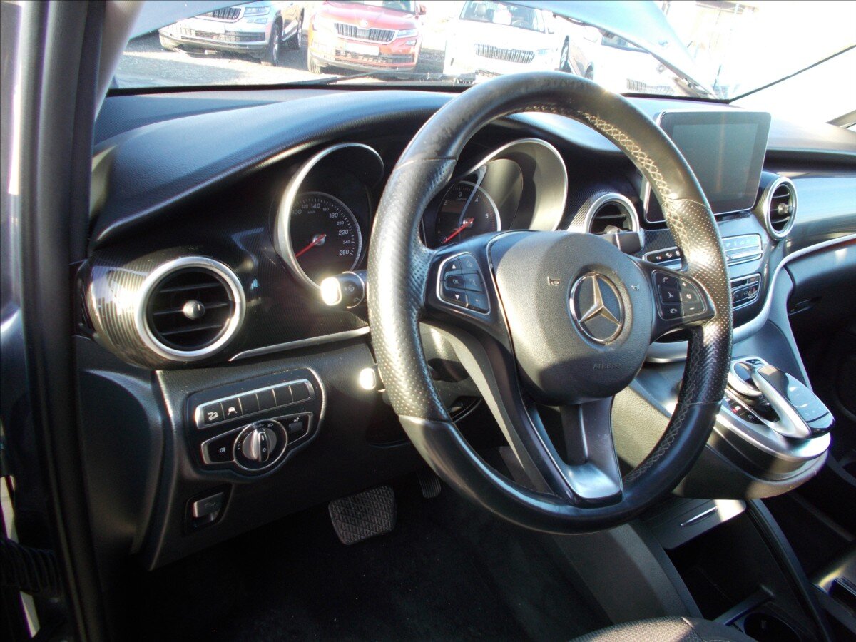 Mercedes-Benz Třídy V MPV 2,1 l 140 kw