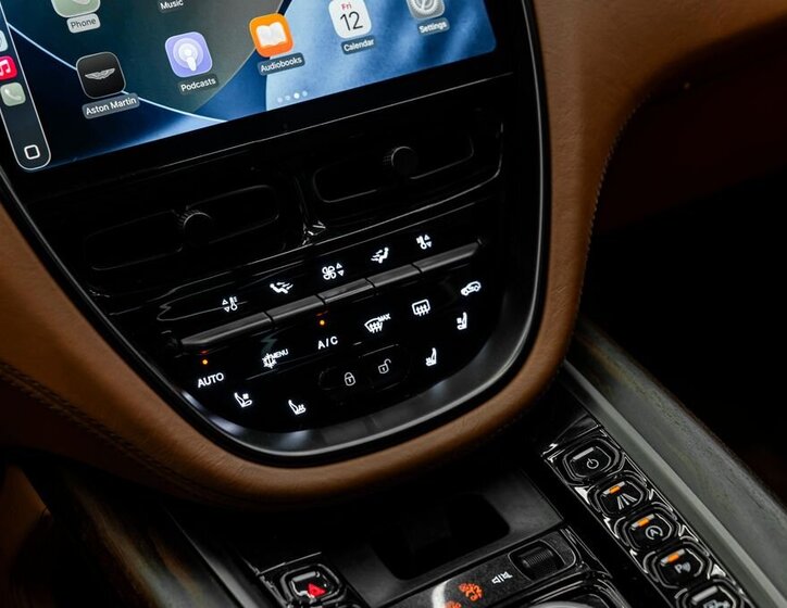 Aston Martin Ostatní SUV 4,0 l 405 kw