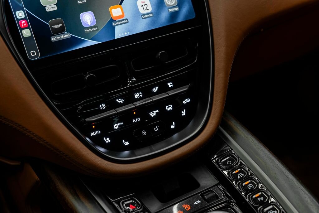 Aston Martin Ostatní SUV 4,0 l 405 kw