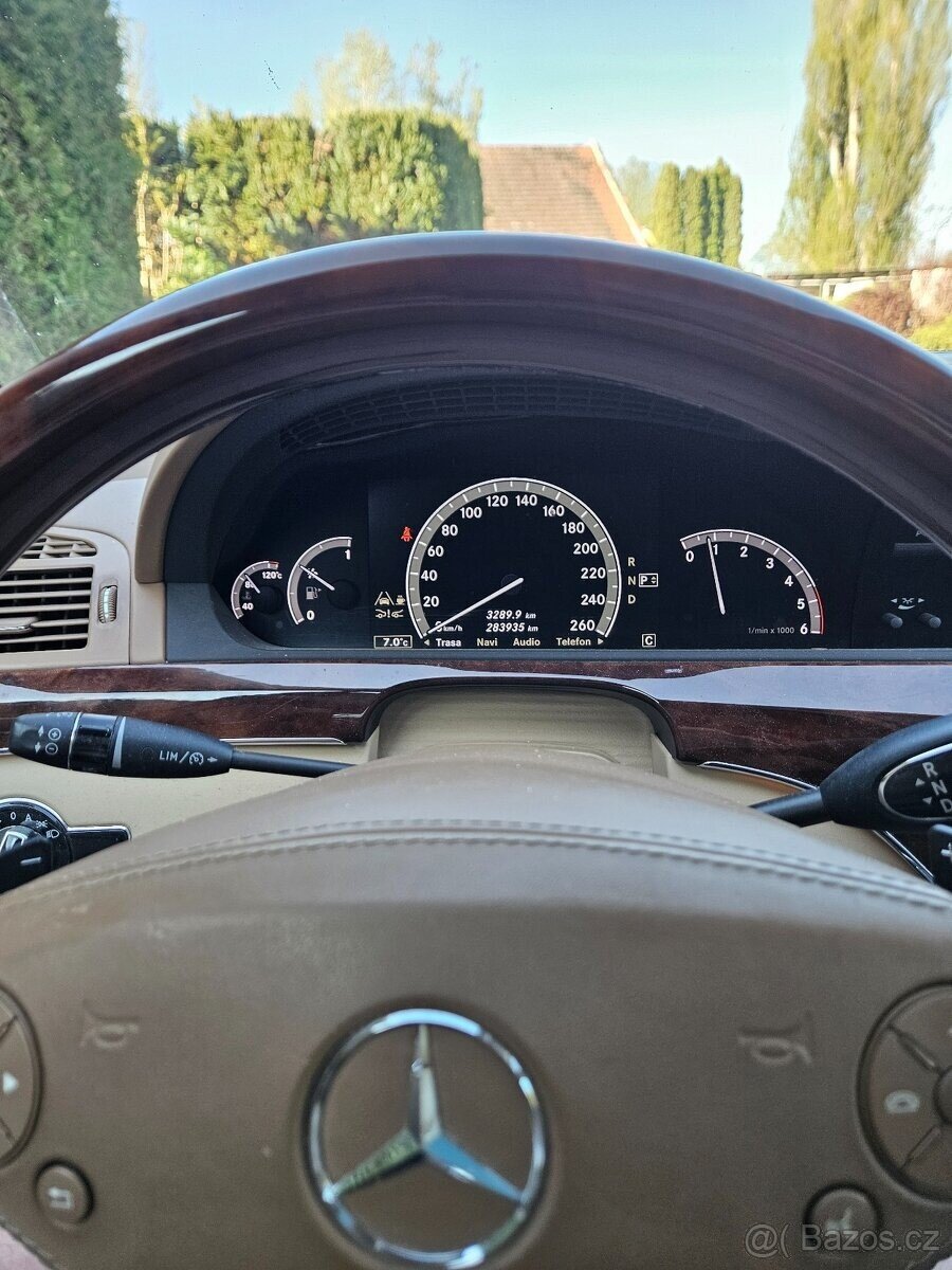 Mercedes-Benz Ostatní Sedan / Limuzína 0,0 0