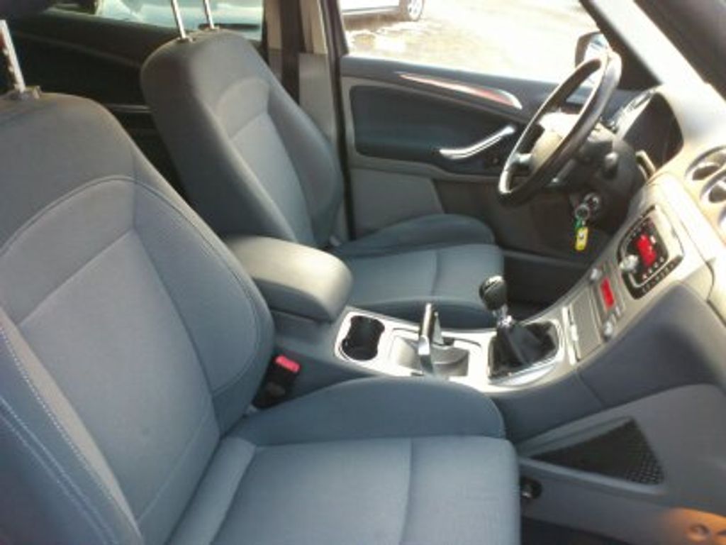 Ford S-MAX MPV 1,8 l 92 kw