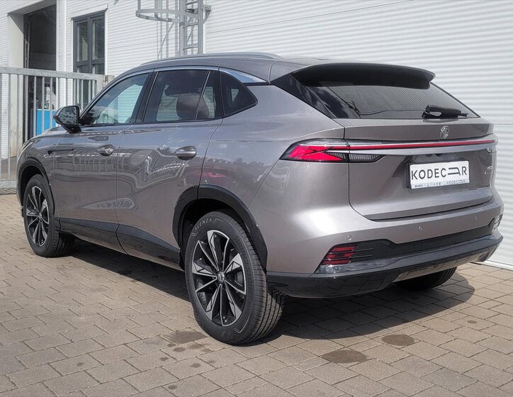 MG HS SUV / Terénní 1,5 l 105 kw