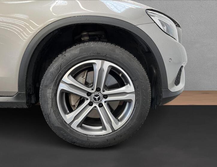 Mercedes-Benz GLC 24
