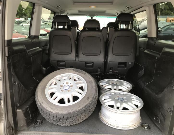 Mercedes-Benz Vito 8