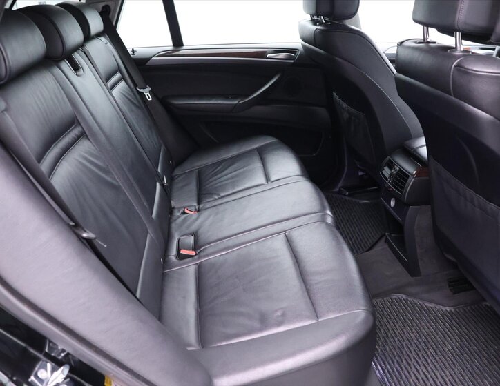 BMW X5 SUV 3,0 l 173 kw