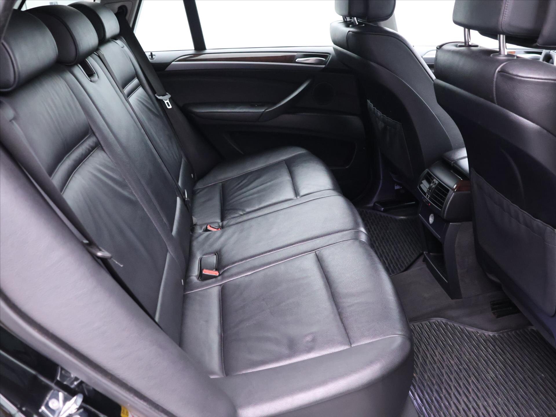 BMW X5 SUV 3,0 l 173 kw