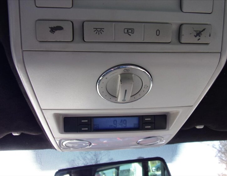 Volkswagen Multivan Ostatní 2,5 l 128 kw