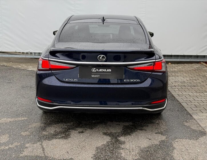 Lexus ES 300h 5