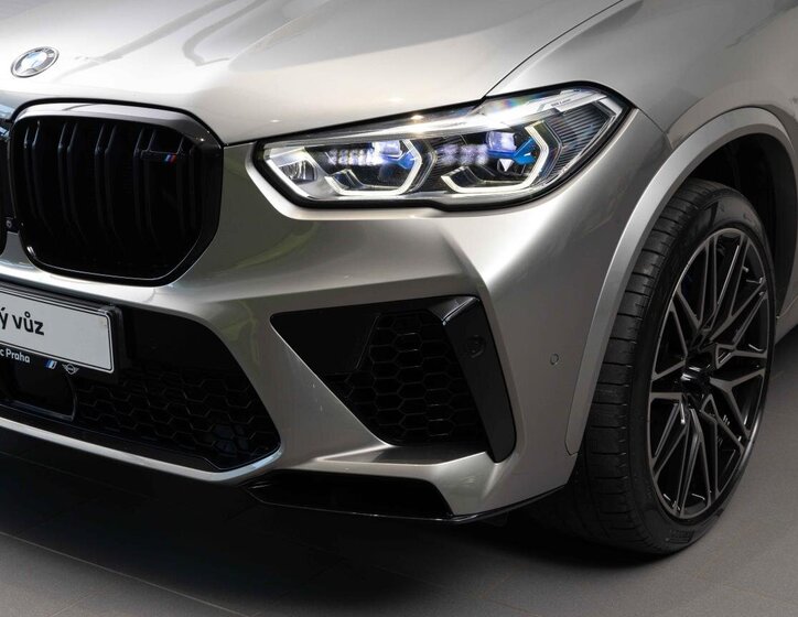 BMW X5 SUV / Terénní 4,4 l 441 kw