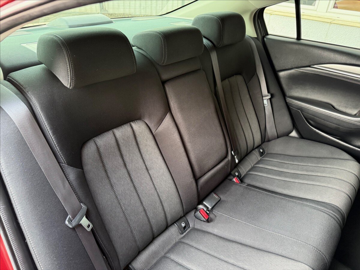 Mazda 6 Sedan 2,0 l 121 kw