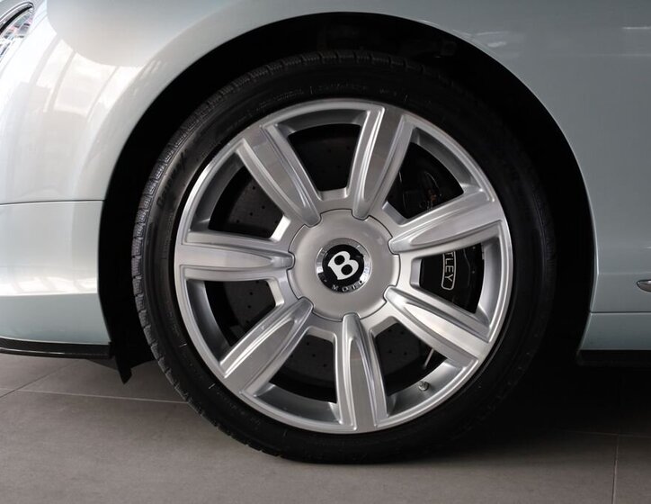 Bentley Continental GTC Kabriolet 4,0 l 373 kw