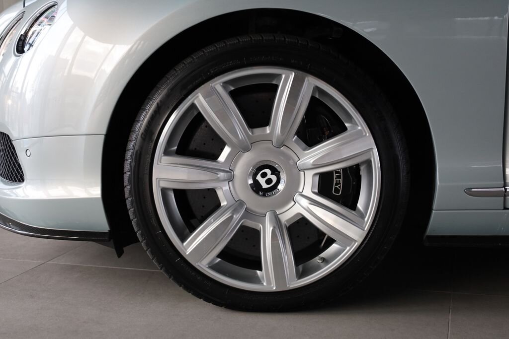 Bentley Continental GTC Kabriolet 4,0 l 373 kw