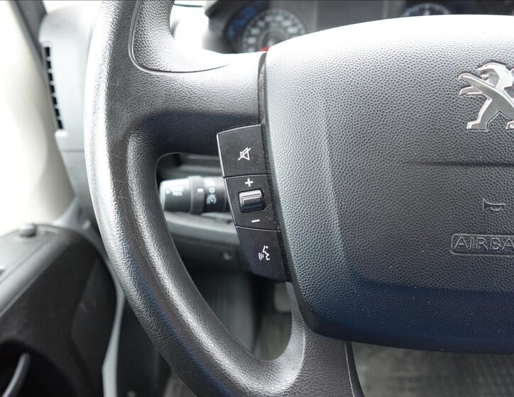 Peugeot Boxer Ostatní 2,2 l 121 kw