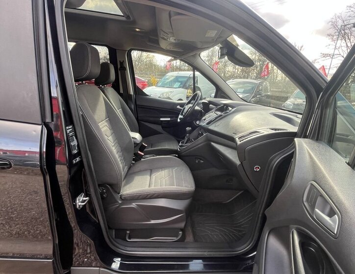 Ford Tourneo Connect 18