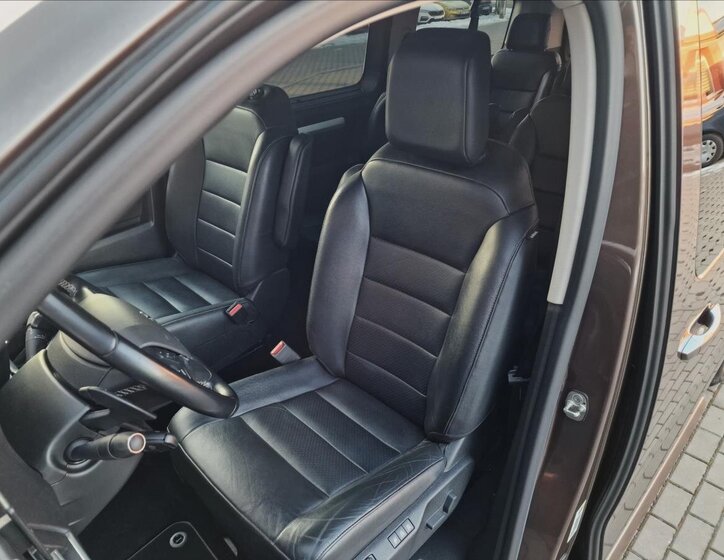 Peugeot Traveller MPV 2,0 l 130 kw