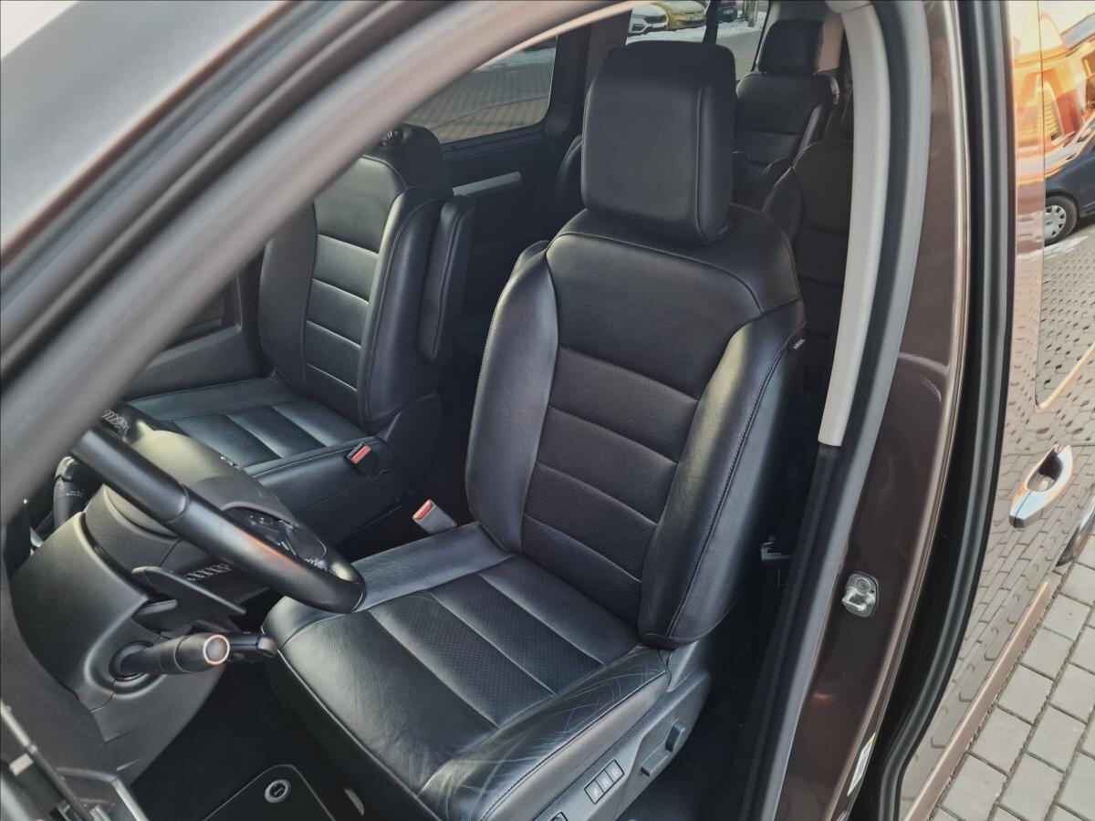 Peugeot Traveller MPV 2,0 l 130 kw