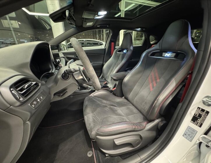 Hyundai i30 Liftback 2,0 l 206 kw